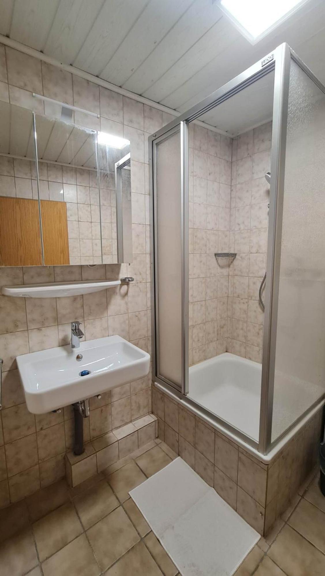 Zimmer Nr 5 Mit Privates Badezimmer In Juelich Hotell Exteriör bild